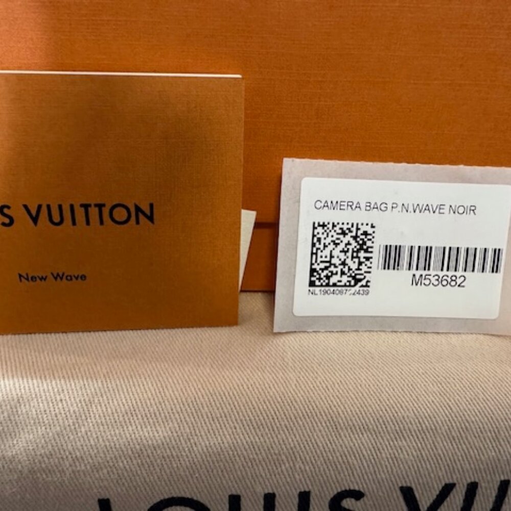 Louis Vuitton Black Leather Camara Bag Brand new in Box - Picture 11 of 11